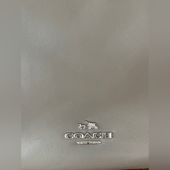 NWOT Coach Chelsea Taupe/Gray Shoulder Bag with Silver Chain - Picture 7 of 14